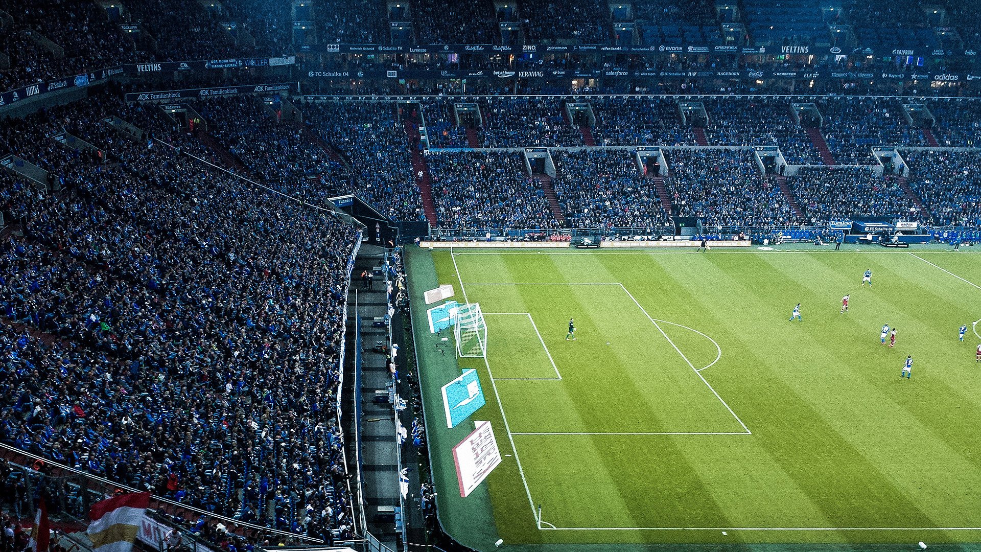 赛道上的孤胆英雄，诺里斯扛起全队，红牛绝杀阿斯顿马丁